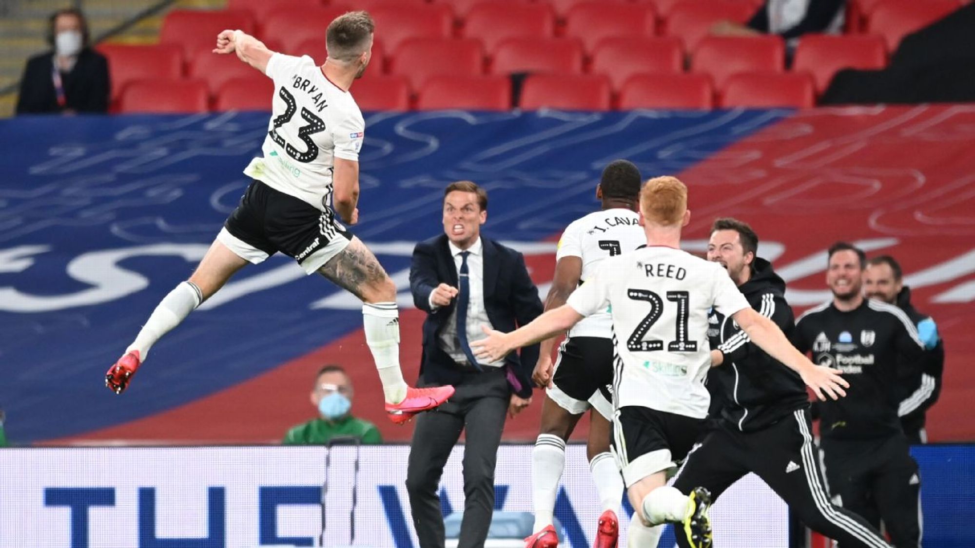 新人辈出也 新人辈出也